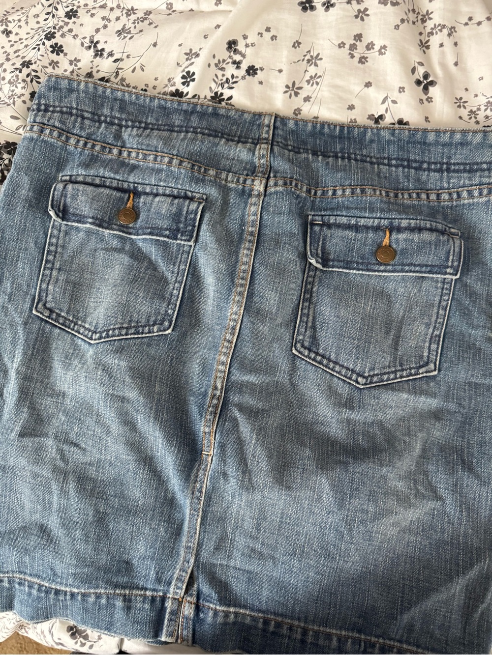 Levi's Blue Denim Skirt - Picture 2 of 3